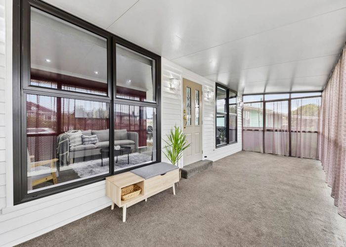  at 61 Cornwall Road, Papatoetoe, Auckland