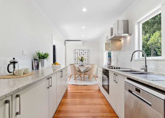  at 9 Hellyers Street, Birkdale, North Shore City, Auckland