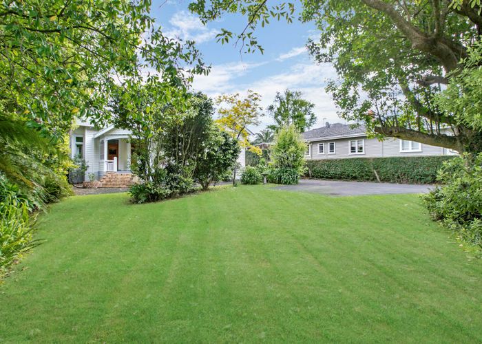  at 10 Tawera Road, Greenlane, Auckland