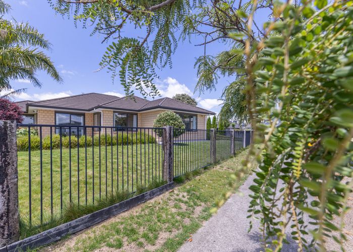  at 3 Drower Glen, Flagstaff, Hamilton