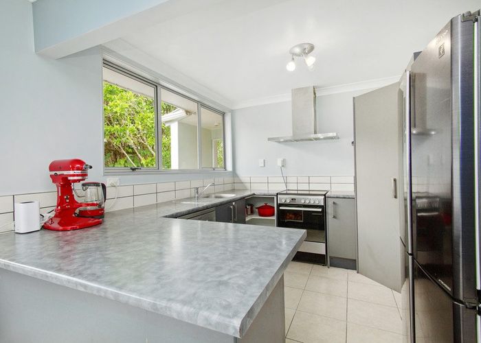  at 22 Castle Crescent, Stokes Valley, Lower Hutt, Wellington