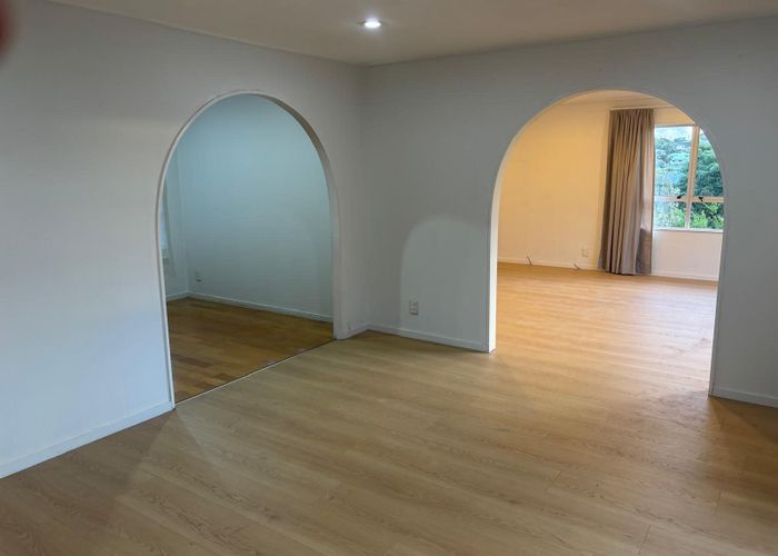  at 1/32 Waverley Ave, Glenfield, North Shore City, Auckland