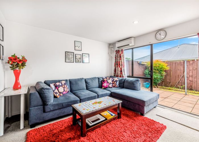  at 4/30 Picton Avenue, Riccarton, Christchurch