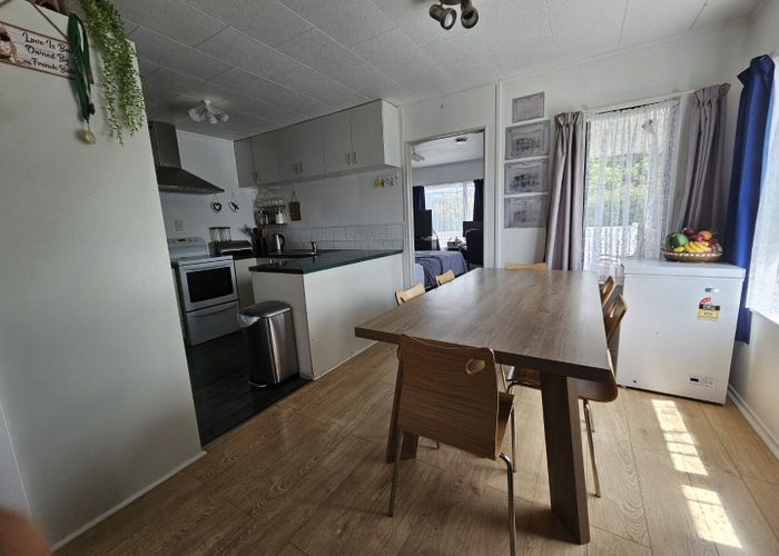  at 42 Riverton Drive, Randwick Park, Auckland