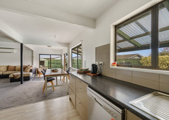 at 33 Duckworth Crescent, Greenmeadows, Napier