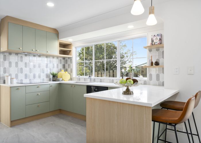  at 2 Diana Place, Ranui, Waitakere City, Auckland