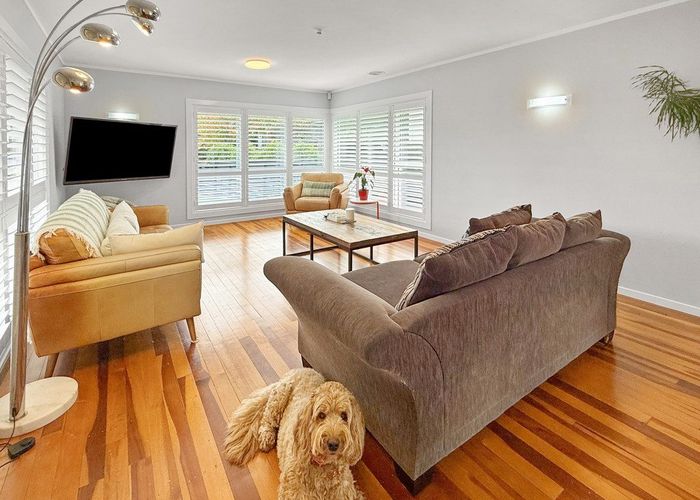  at 16 Picadilly Place, Kohimarama, Auckland City, Auckland