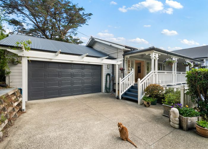  at 16 Scenic Drive, Titirangi, Auckland
