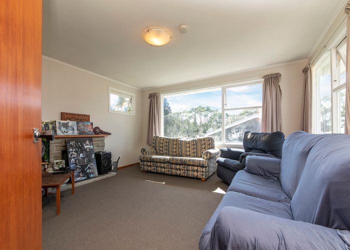 at 127 Tidal Road, Mangere, Auckland
