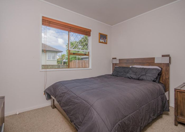  at 58 Strid Road, Te Atatu South, Auckland