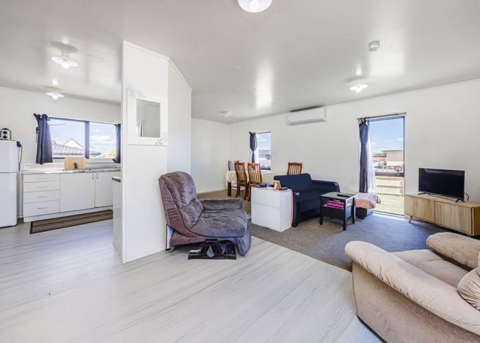  at 18 Solveig Place, Randwick Park, Manukau City, Auckland