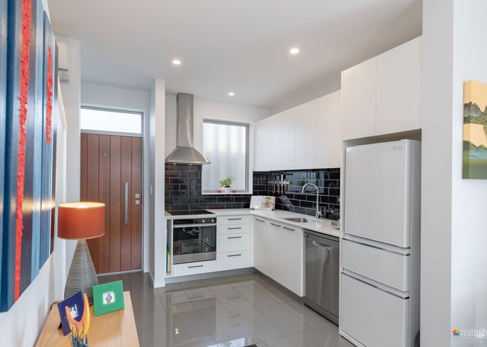  at 1/24 Tamar Street, Island Bay, Wellington