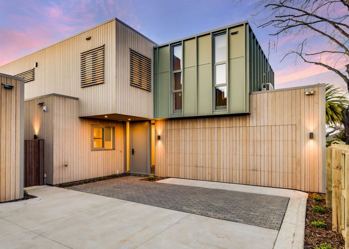  at 4/42 Browns Road, Merivale, Christchurch City, Canterbury