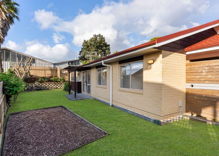  at 10 Denning Place, Ellerslie, Auckland