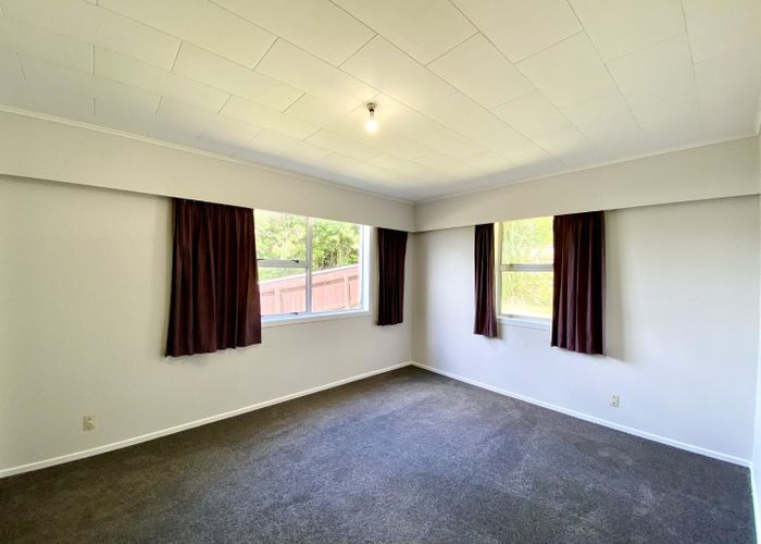  at 1/18 Hillside Drive, Maoribank, Upper Hutt