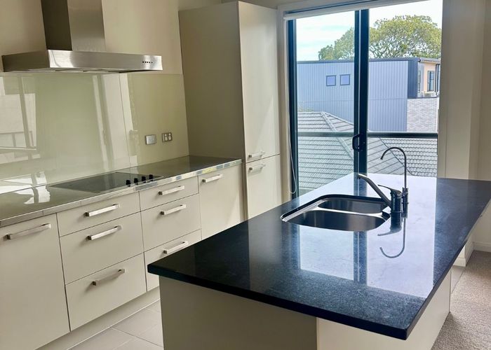  at 30/73 Anzac Street, Takapuna, North Shore City, Auckland