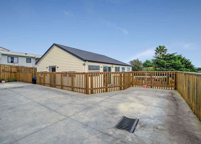  at 103E Woodglen Road, Glen Eden, Waitakere City, Auckland