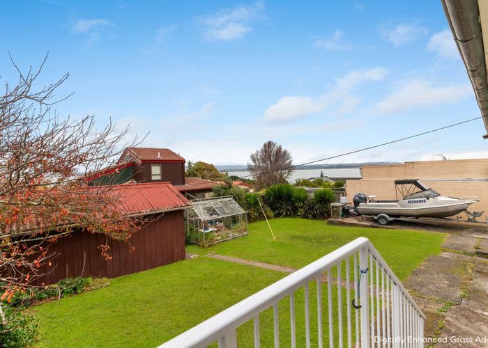  at 116 Island Bay Road, Beach Haven, Auckland