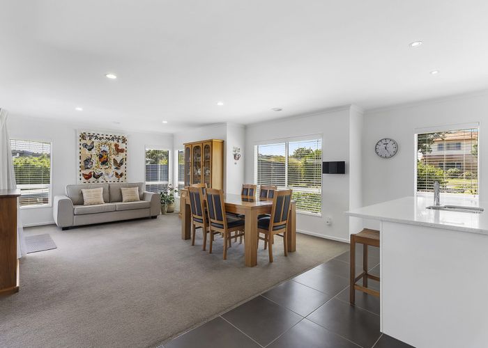 at 30 Sumner Terrace, Aotea, Porirua