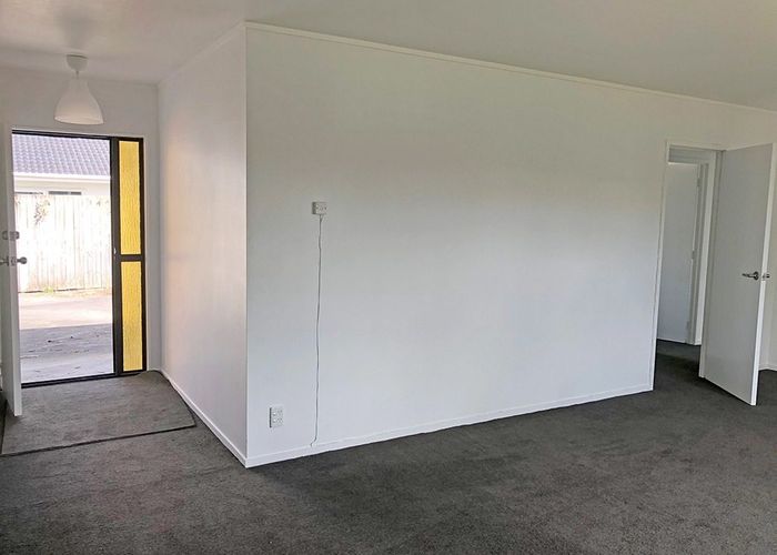  at 2/18 Tironui Station Road East, Papakura, Papakura, Auckland