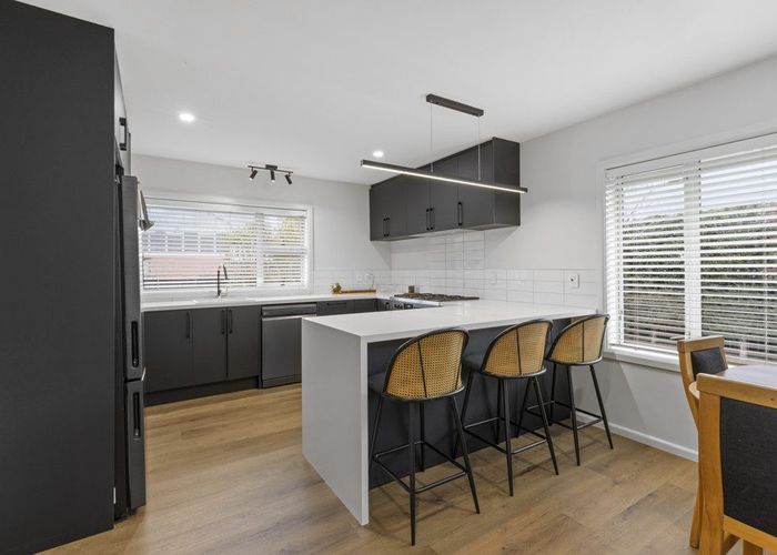  at 384 Yaldhurst Road, Russley, Christchurch City, Canterbury
