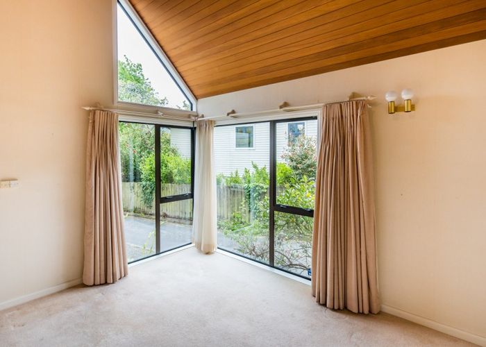  at 17 Hatton Street, Karori, Wellington