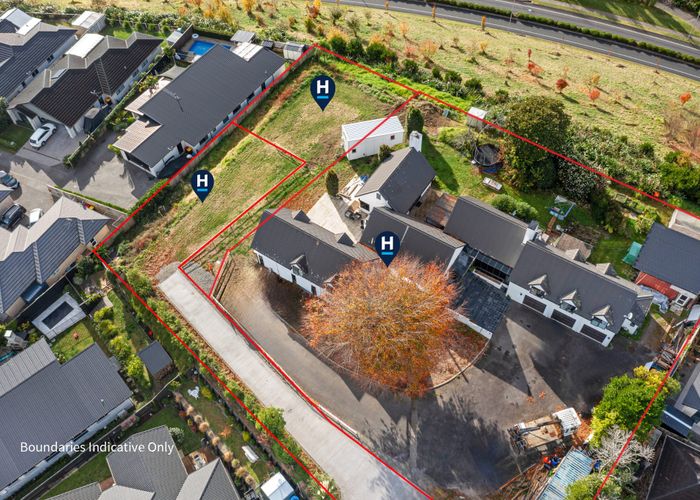 at 90 Puhirake Crescent, Pyes Pa, Tauranga