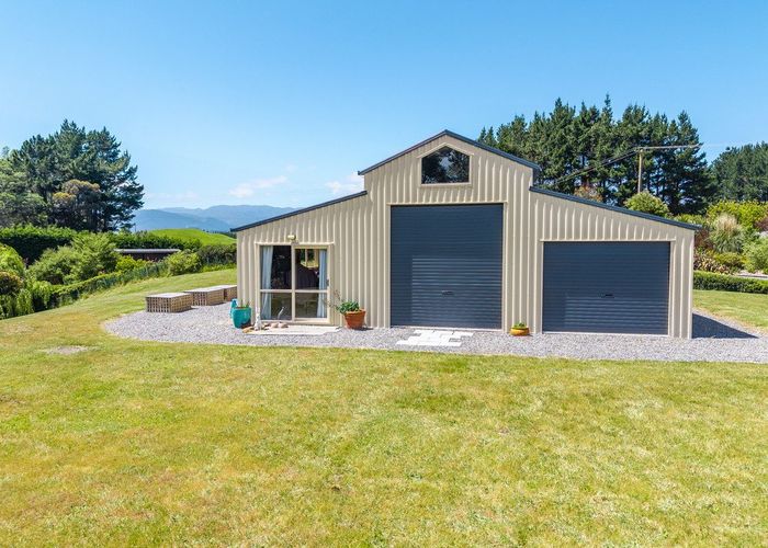  at 1 Kristin Place, Manakau, Manakau