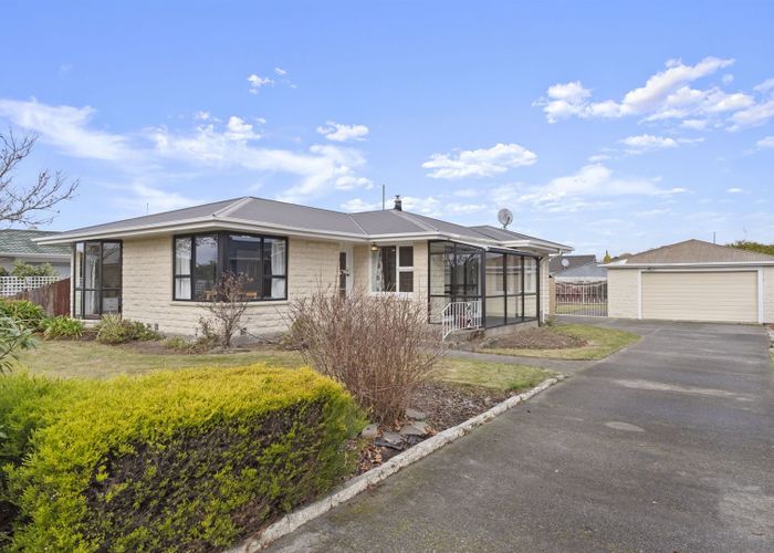  at 9 Glenside Avenue, Ilam, Christchurch