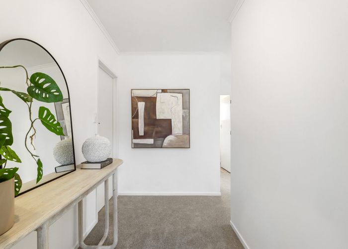  at 41 Knightsbridge Drive, Forrest Hill, North Shore City, Auckland