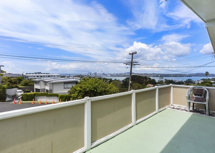  at 3 Huka Road, Birkenhead, North Shore City, Auckland