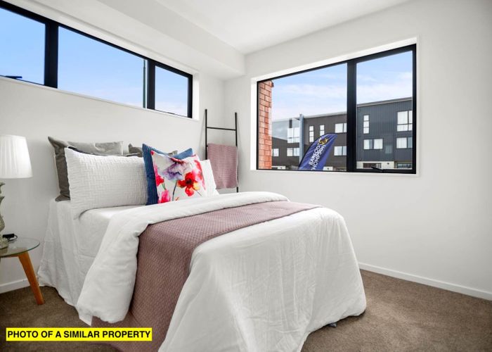  at 17 Papatahi Lane, Flat Bush, Manukau City, Auckland