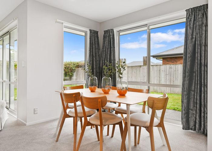  at 8 Maple Place, Rangiora