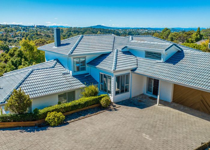  at 80 Onetaunga Road, Chatswood, Auckland