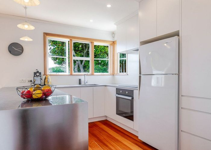  at 28 Winchester Street, Awapuni, Palmerston North, Manawatu / Whanganui