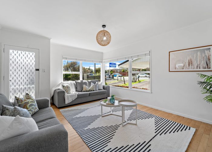  at 1/49 Shakespeare Road, Milford, Auckland