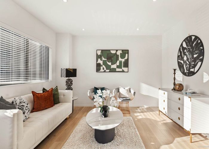  at 2/71 Sunrise Avenue, Murrays Bay, North Shore City, Auckland