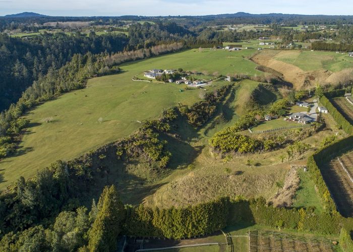  at 5 Bonnieglen Road, Tauranga