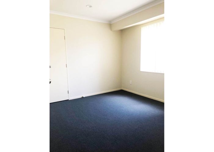  at 7 Xena Way, Henderson, Auckland