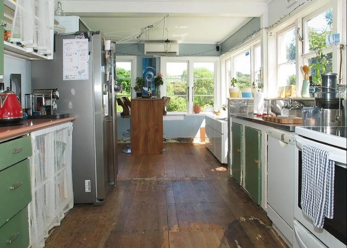  at 2 Onepu Road, Pukerua Bay, Porirua