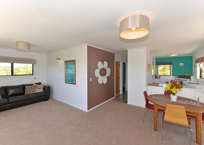  at 6 Bronte Road East, Bronte
