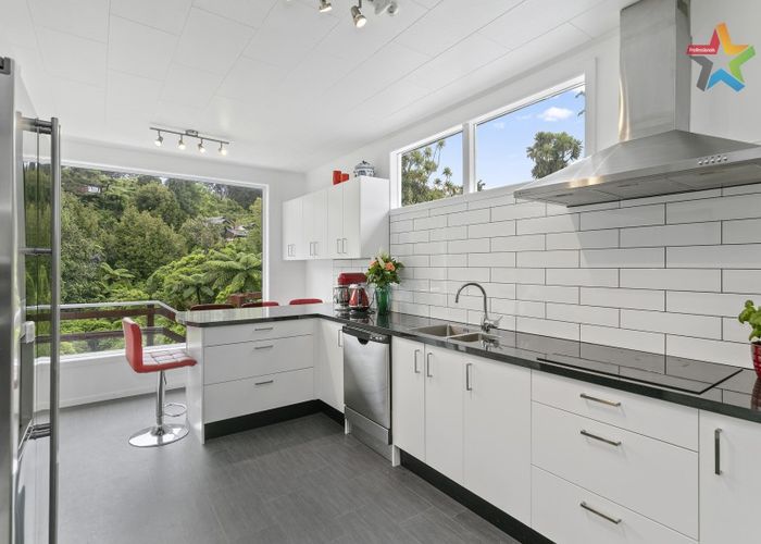  at 41 Belmont Terrace, Belmont, Lower Hutt