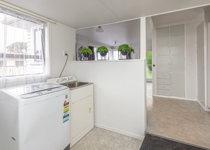  at 9 Swiss Avenue, Gonville, Whanganui