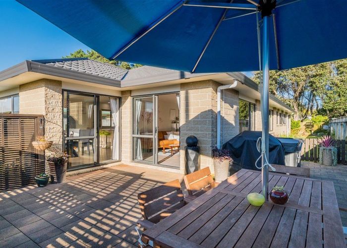  at 70 Weggery Drive, Waikanae Beach, Waikanae