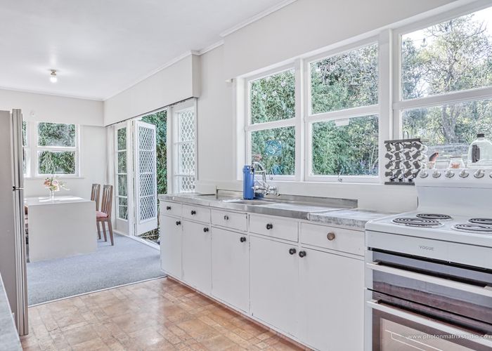 at 17 Robson Street, Mount Roskill, Auckland