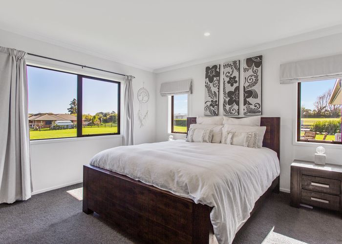  at 4 Armstrong Way, Waiuku, Waiuku