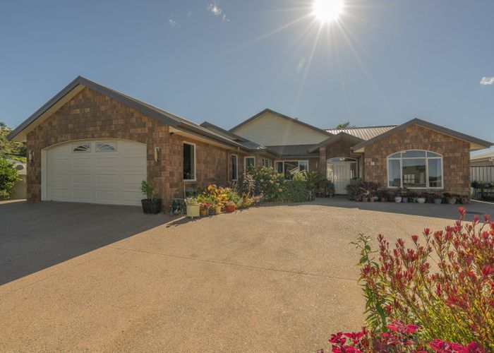 at 38 Motukorure Parade, Cooks Beach, Thames-Coromandel, Waikato
