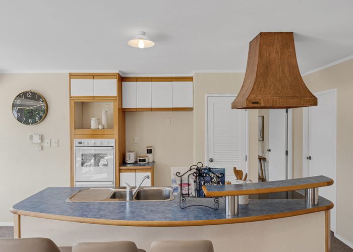  at 31 Evanda Crescent, Conifer Grove, Takanini