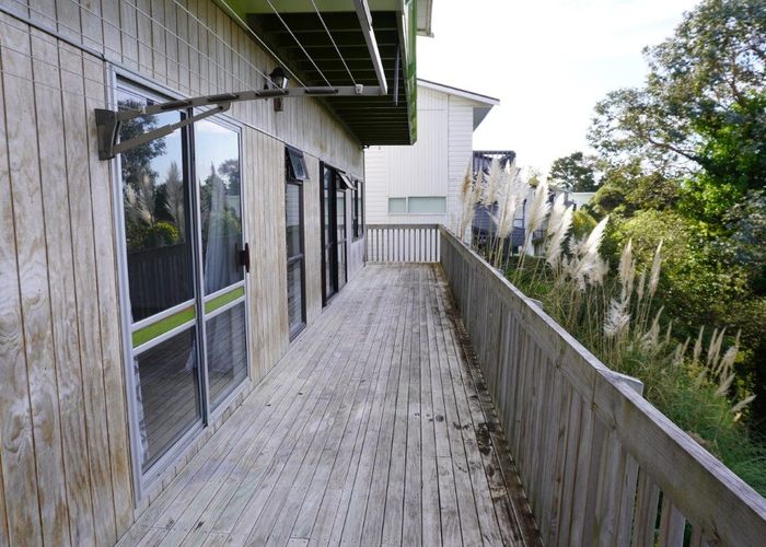  at 27 Spinnaker Drive, Whitby, Porirua