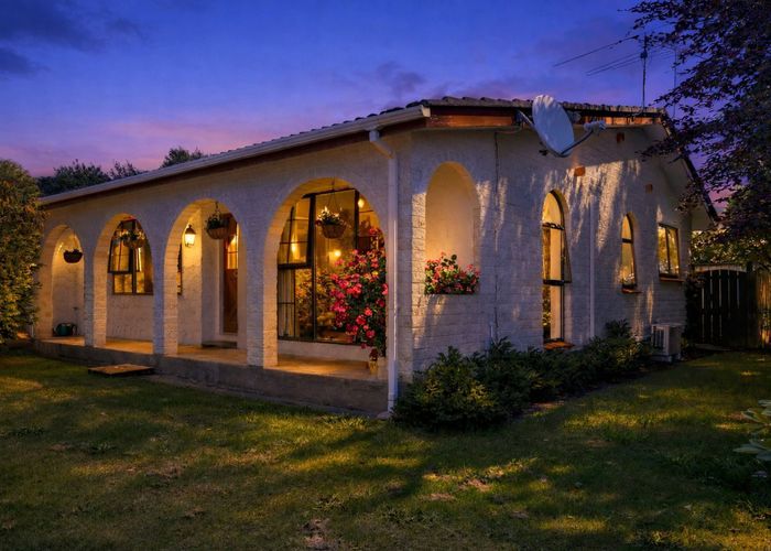  at 1/26 Marlborough Street, Silverstream, Upper Hutt, Wellington